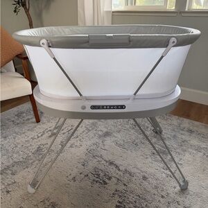 Fisher-Price Luminate Bassinet
